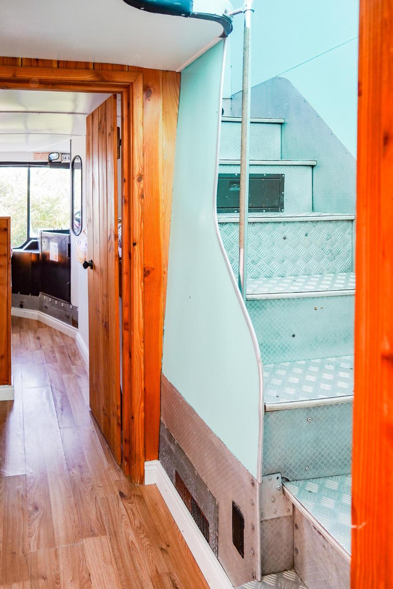 Hotel Double Decker Bus At Valentia Island Escape à Chapeltown Extérieur photo