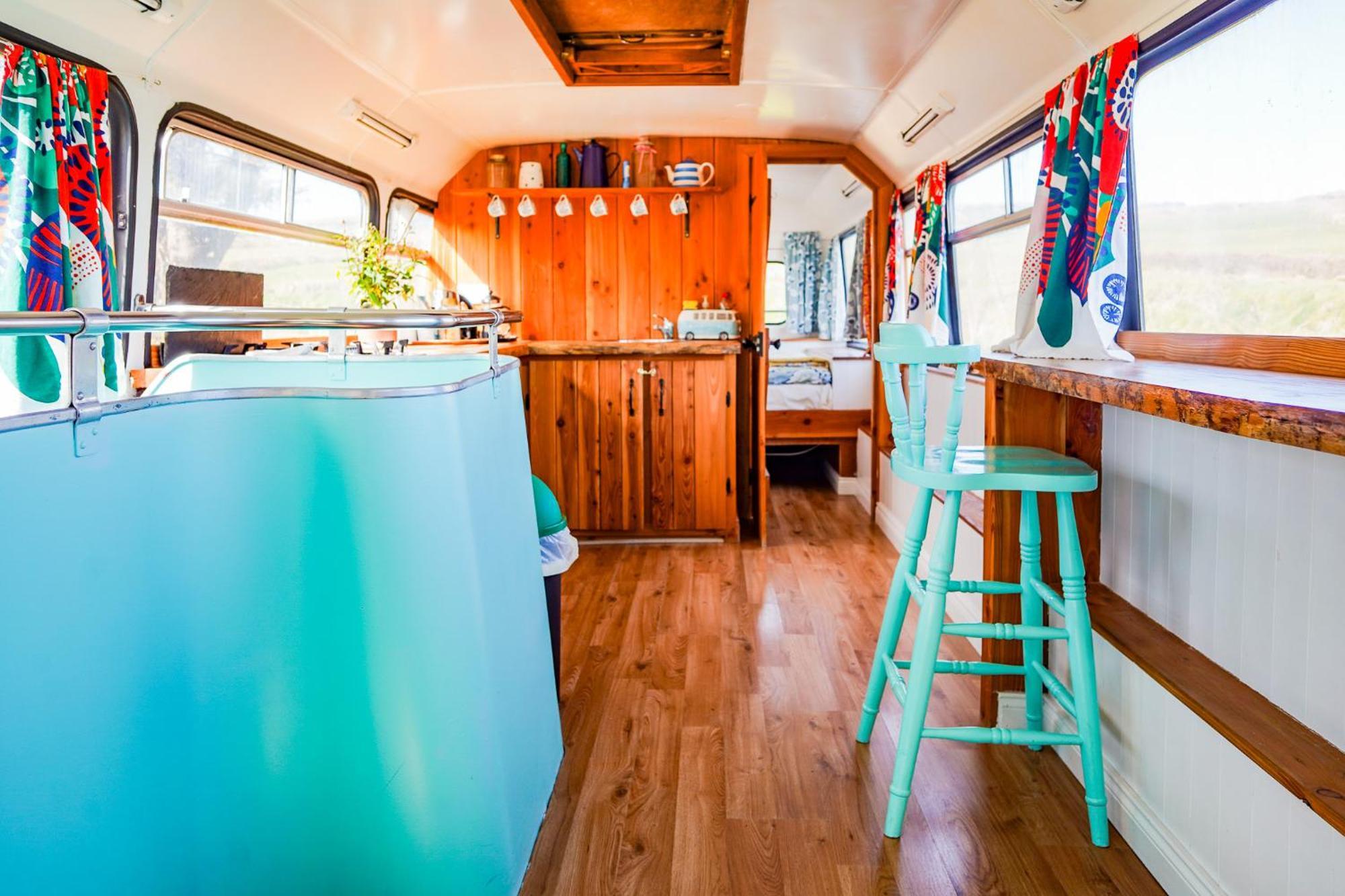 Hotel Double Decker Bus At Valentia Island Escape à Chapeltown Extérieur photo