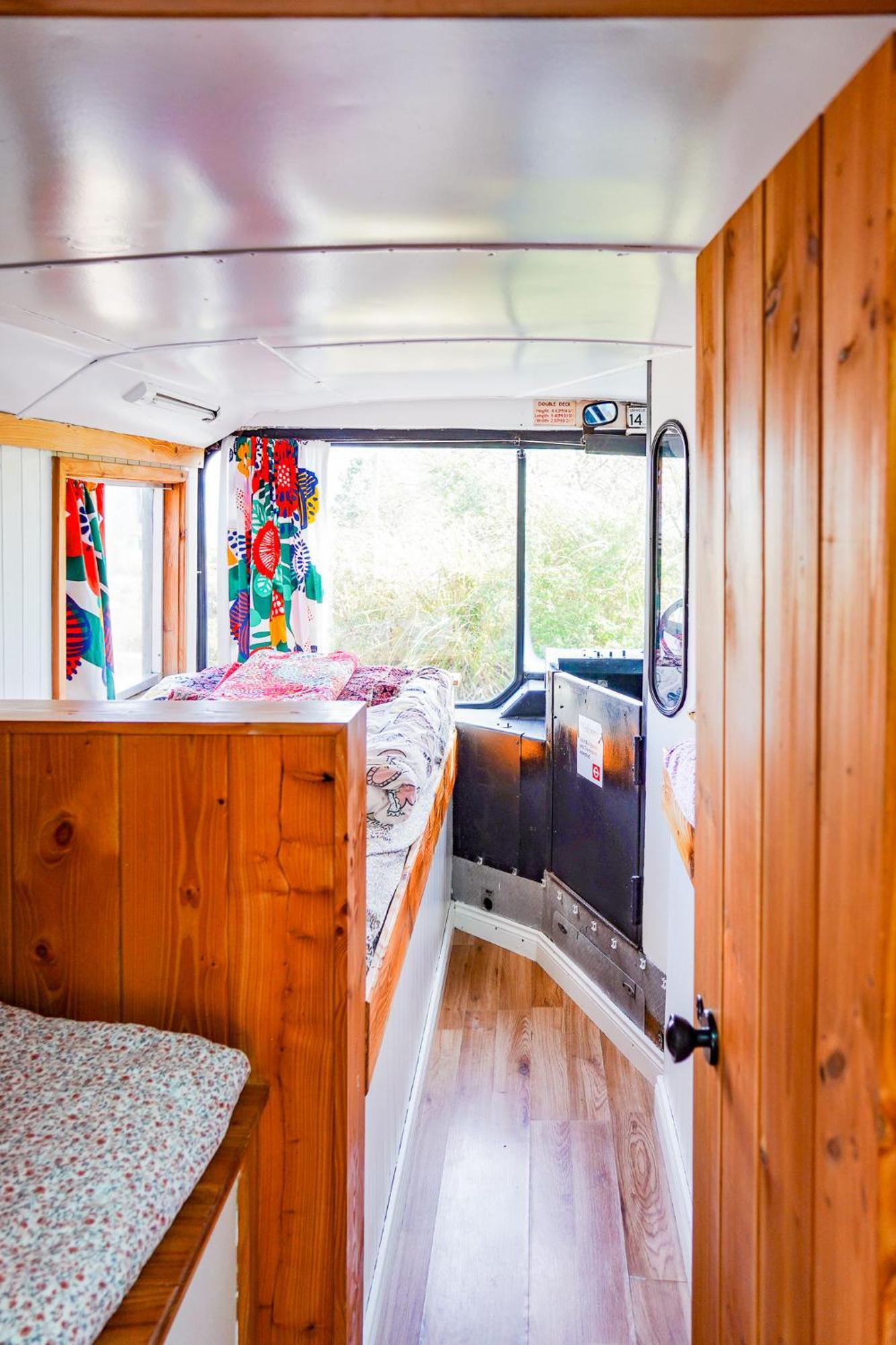 Hotel Double Decker Bus At Valentia Island Escape à Chapeltown Extérieur photo