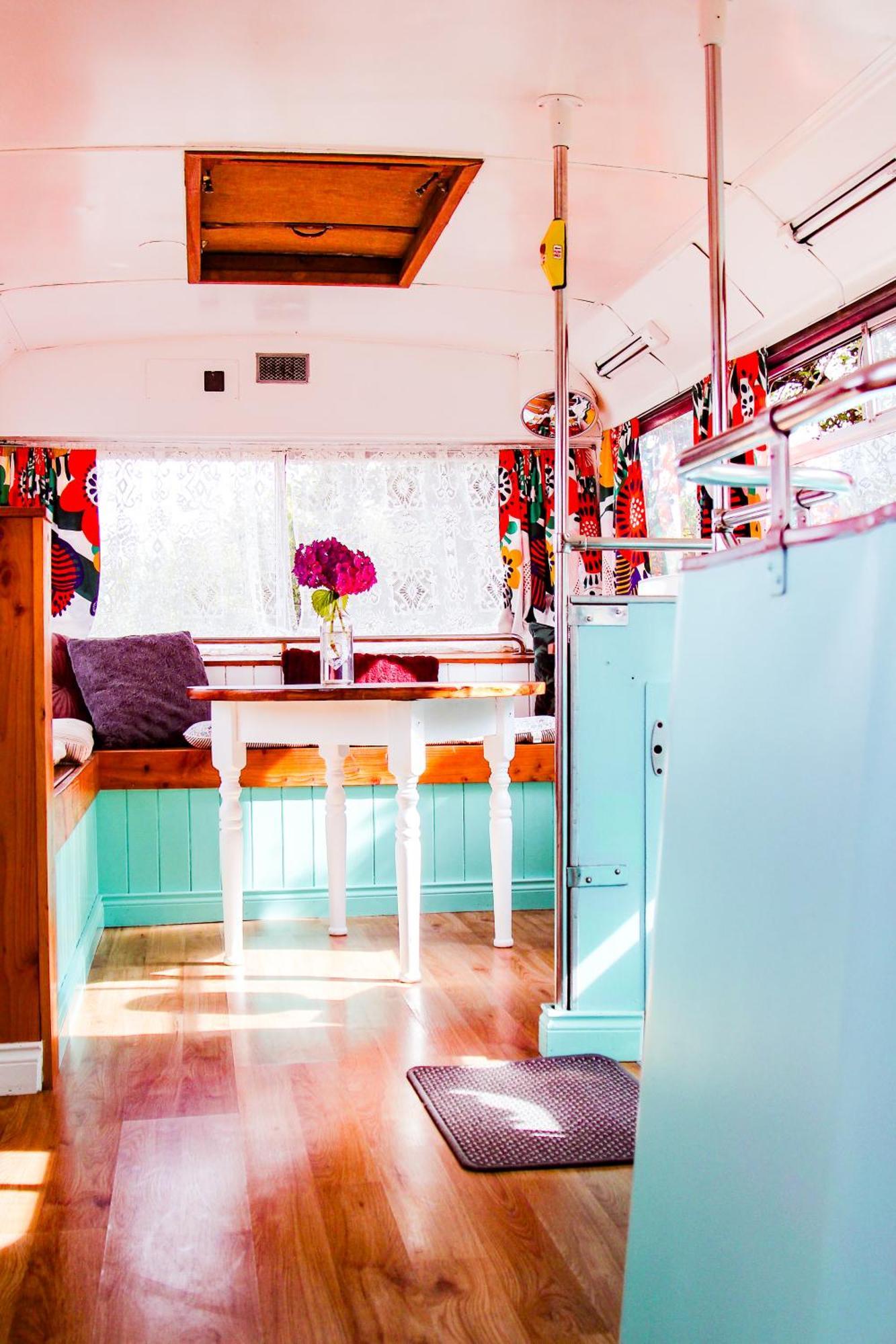 Hotel Double Decker Bus At Valentia Island Escape à Chapeltown Extérieur photo